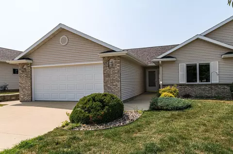 704 7 12 Street Cir NW, Kasson, MN 55944