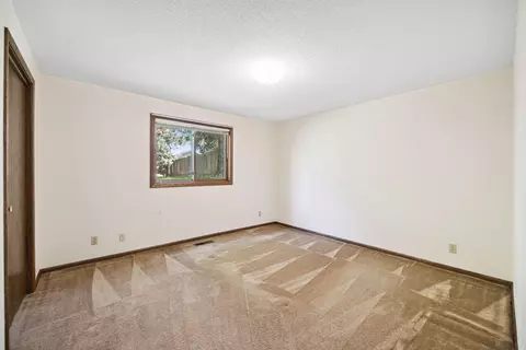 609 24th St SE, Willmar, MN 56201 photo 17