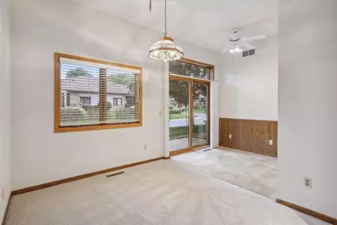 4132 Arbor Ln, Eagan, MN 55122 photo 11