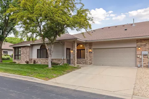 4132 Arbor Ln, Eagan, MN 55122