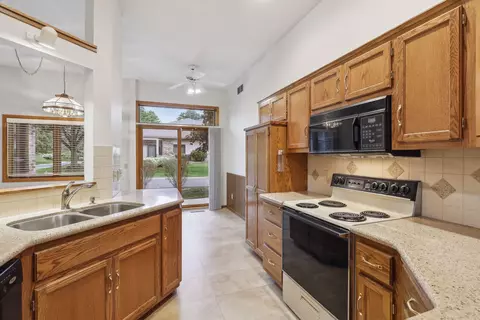 4132 Arbor Ln, Eagan, MN 55122 photo 18