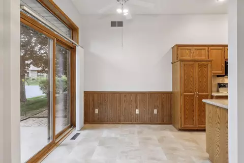 4132 Arbor Ln, Eagan, MN 55122 photo 12