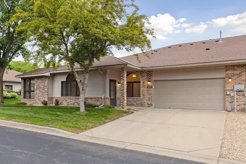 4132 Arbor Ln, Eagan, MN 55122