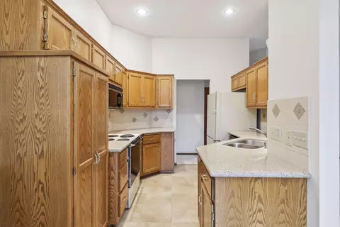4132 Arbor Ln, Eagan, MN 55122 photo 15