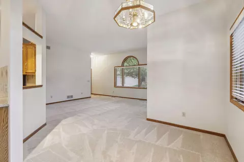 4132 Arbor Ln, Eagan, MN 55122 photo 10