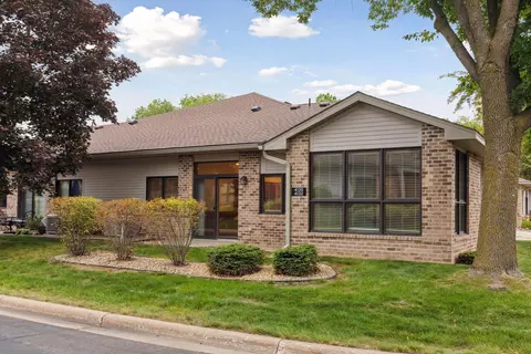 4132 Arbor Ln, Eagan, MN 55122 photo 31