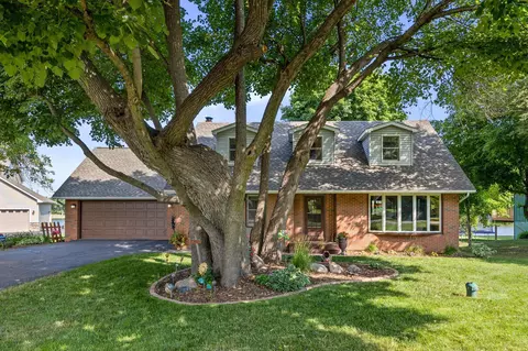 1446 Janett Ave NE, Saint Michael, MN 55376