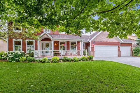 4645 Manor Dr, Eagan, MN 55123 photo 4