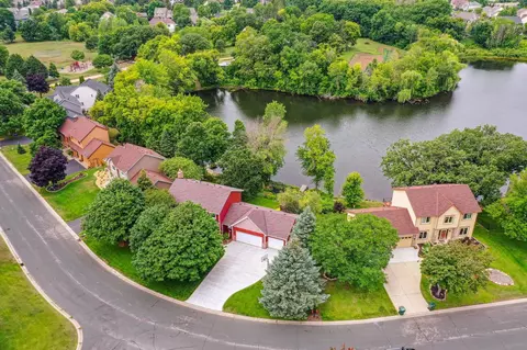 4645 Manor Dr, Eagan, MN 55123 photo 9