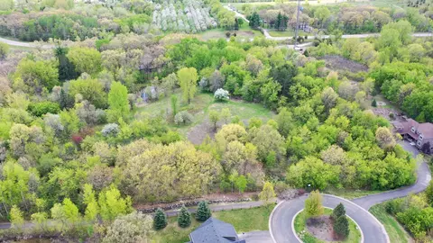 Nnnn Carrbridge Court, Lakeville, MN 55044
