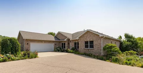 1300 Conway Ln SE, Chatfield, MN 55923