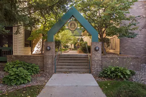 7606 York Ave S #7110, Edina, MN 55435
