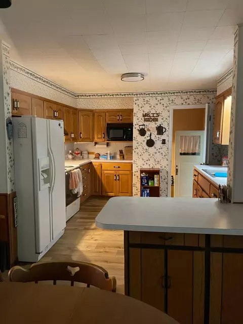 1303 30th Ave NE, Austin, MN 55912 photo 3