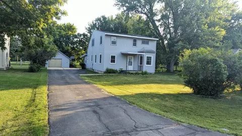 1303 30th Ave NE, Austin, MN 55912