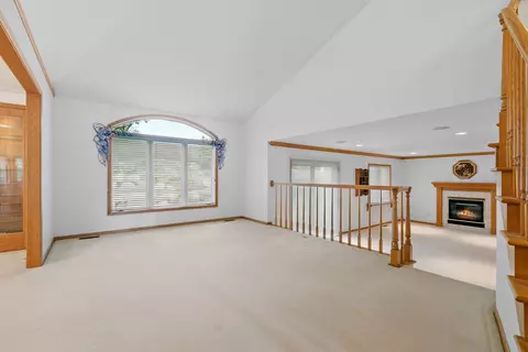 678 Hillside Dr, Eagan, MN 55121 photo 10