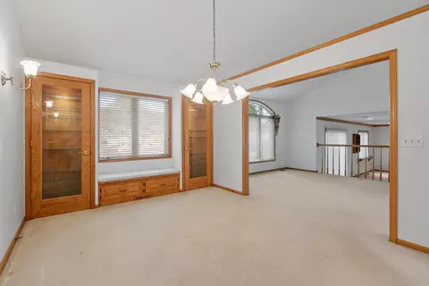 678 Hillside Dr, Eagan, MN 55121 photo 27