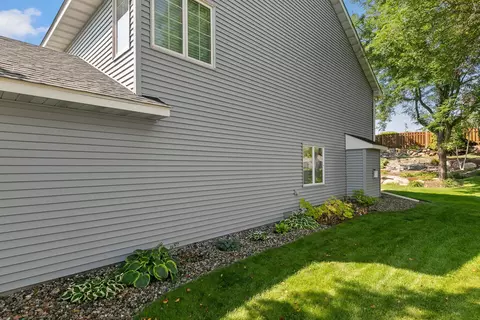678 Hillside Dr, Eagan, MN 55121 photo 53