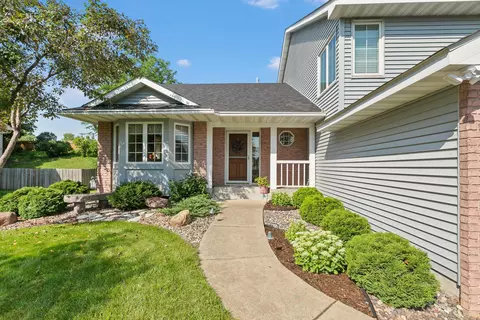 678 Hillside Dr, Eagan, MN 55121 photo 49