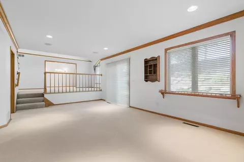 678 Hillside Dr, Eagan, MN 55121 photo 16