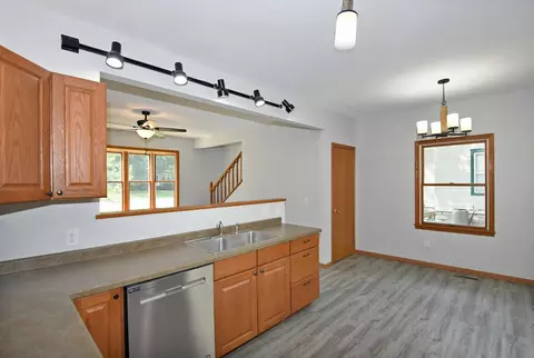 620 2nd St NW, Faribault, MN 55021 photo 11