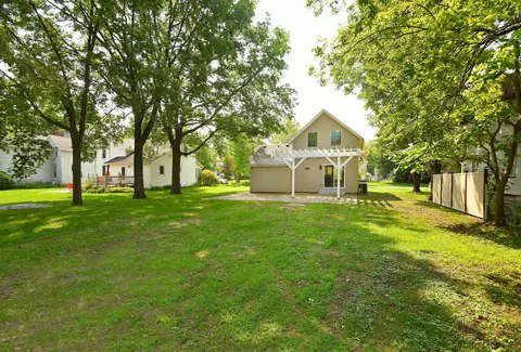 620 2nd St NW, Faribault, MN 55021 photo 5