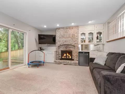 1137 Parkview Ln, Eagan, MN 55123 photo 21