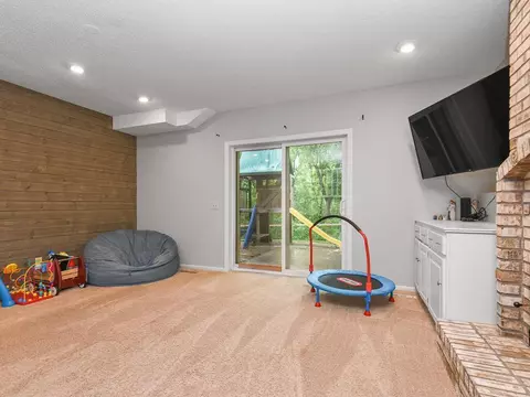 1137 Parkview Ln, Eagan, MN 55123 photo 22