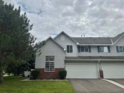 13951 Erwin Ct, Eden Prairie, MN 55344