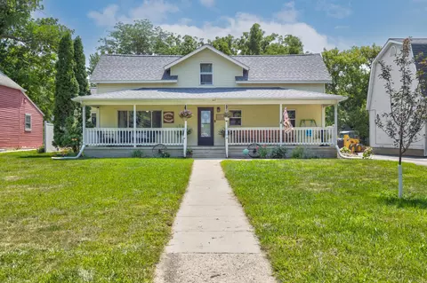 115 E Lyon St, Minneota, MN 56264