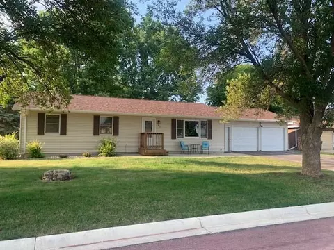 340 Park St, Walnut Grove, MN 56180