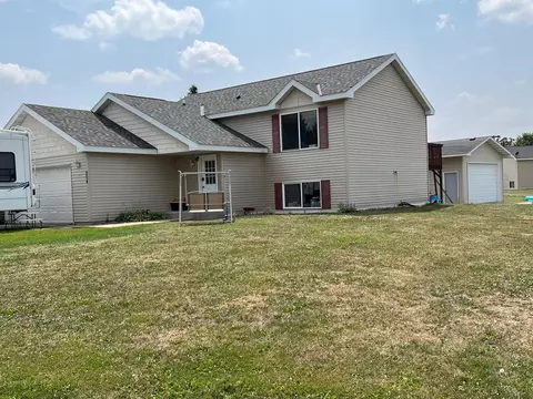 204 Elk River Ct, Randall, MN 56475