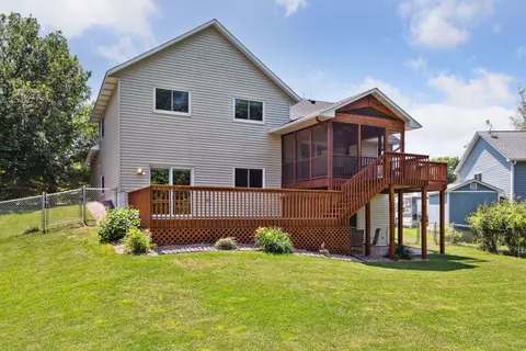 839 Ventnor Ave, Eagan, MN 55123