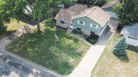 6431 Noble Ave N, Brooklyn Center, MN 55429