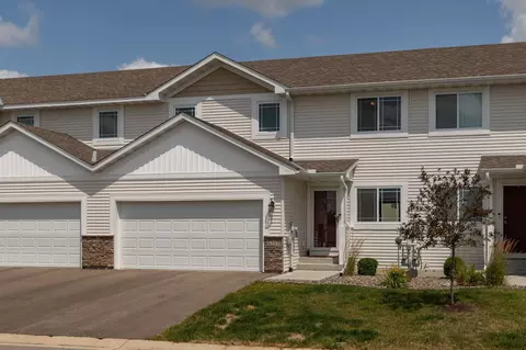 5257 Foxfield Dr NW, Rochester, MN 55901