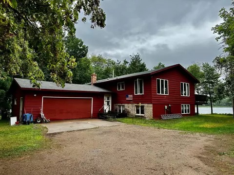 33225 Chippewa Dr, Grand Rapids, MN 55744