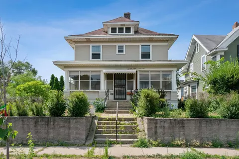 862 Iglehart Ave, Saint Paul, MN 55104