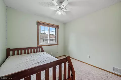 4617 Ridge Cliff Dr, Eagan, MN 55122 photo 13
