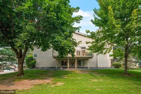 4617 Ridge Cliff Dr, Eagan, MN 55122 photo 33