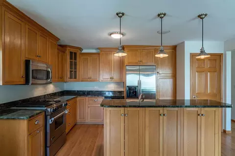 988 Delaware Ave, West Saint Paul, MN 55118