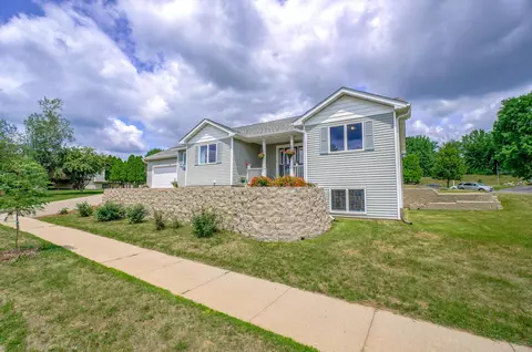 1235 W Maple St, River Falls, WI 54022