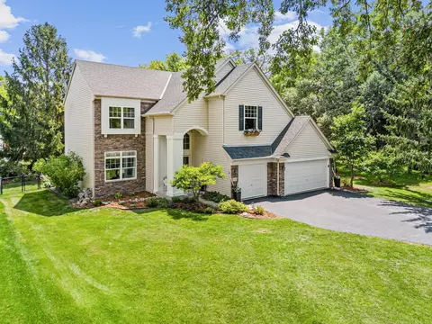 8365 Tilia Ln, Victoria, MN 55386