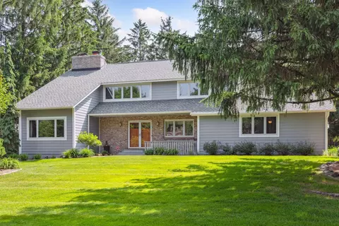 8060 Somerset Rd, Woodbury, MN 55125