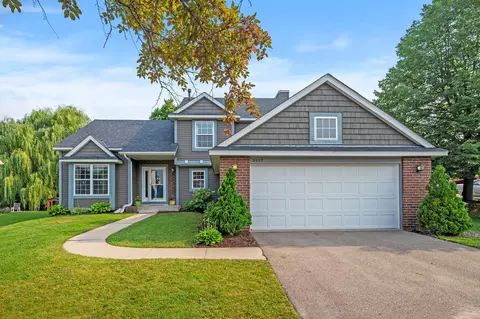 8557 Bechtel Ct, Inver Grove Heights, MN 55076