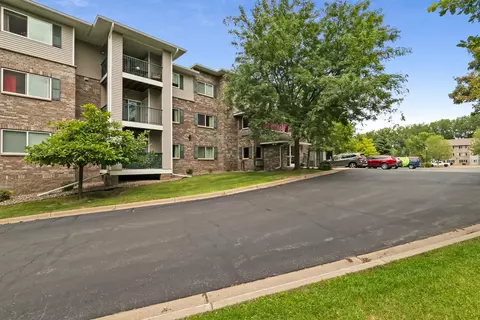 16520 Tranquility Ct SE #201, Prior Lake, MN 55372