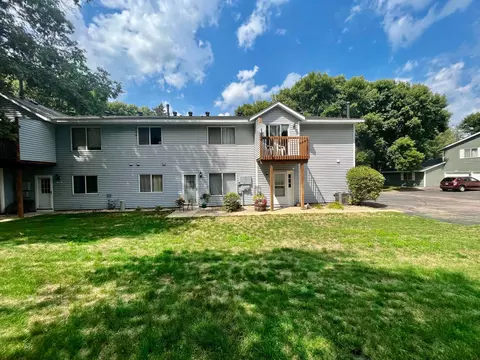 1204 W Royal Oaks Dr, Shoreview, MN 55126