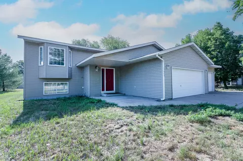 11475 3rd St, Becker, MN 55308