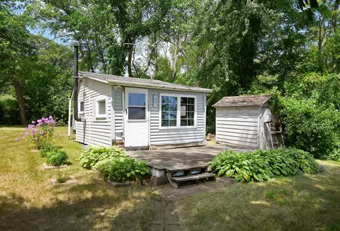 15113 Shieldsville Blvd, Faribault, MN 55021