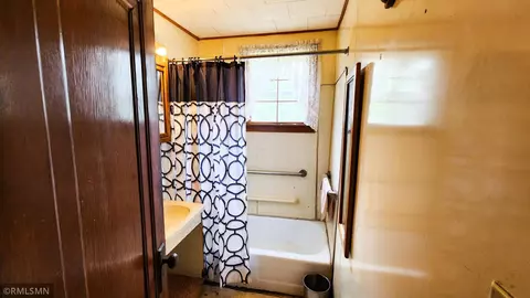 611 Cedar Ave E, Hector, MN 55342 photo 5