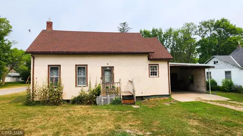 611 Cedar Ave E, Hector, MN 55342