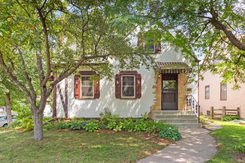4260 Russell Ave N, Minneapolis, MN 55412